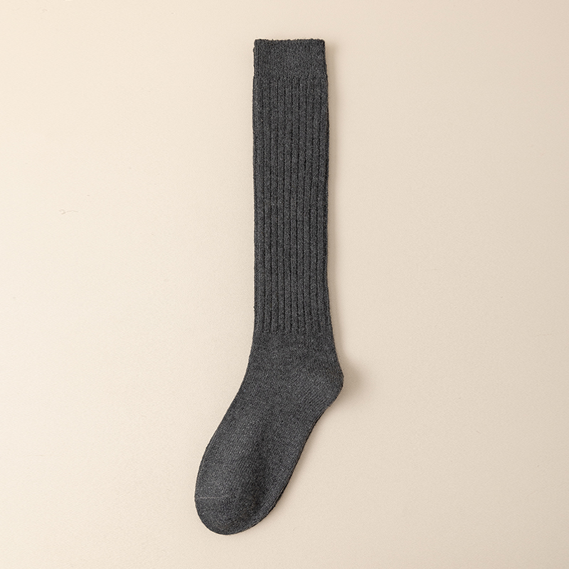 厚みのある女性用ストッキング
