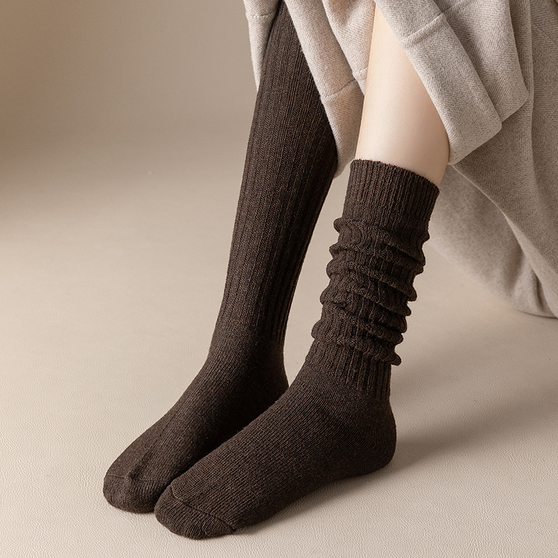 厚みのある女性用ストッキング